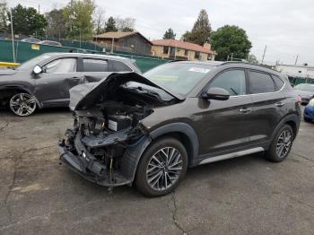  Salvage Hyundai TUCSON