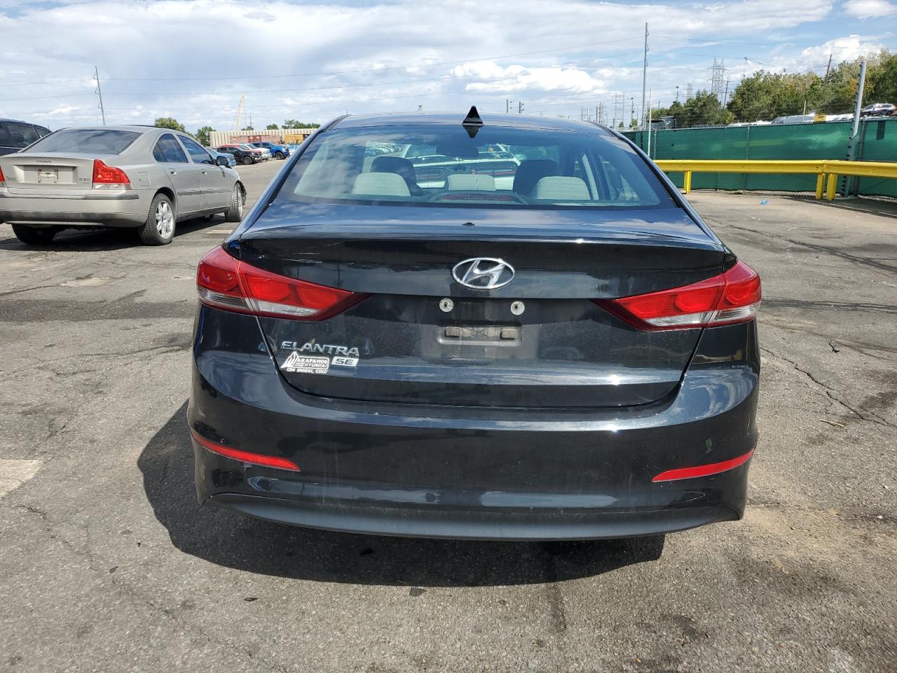 Hyundai ELANTRA Se Image 11