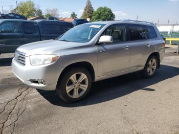  Salvage Toyota Highlander