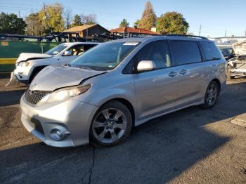  Salvage Toyota Sienna