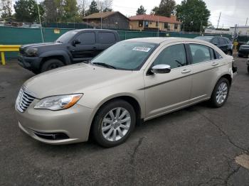  Salvage Chrysler 200