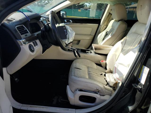 Lincoln MKS Image 11