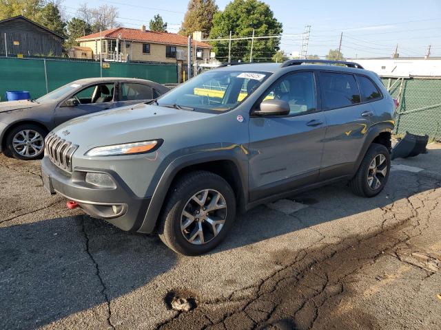  Salvage Jeep Cherokee