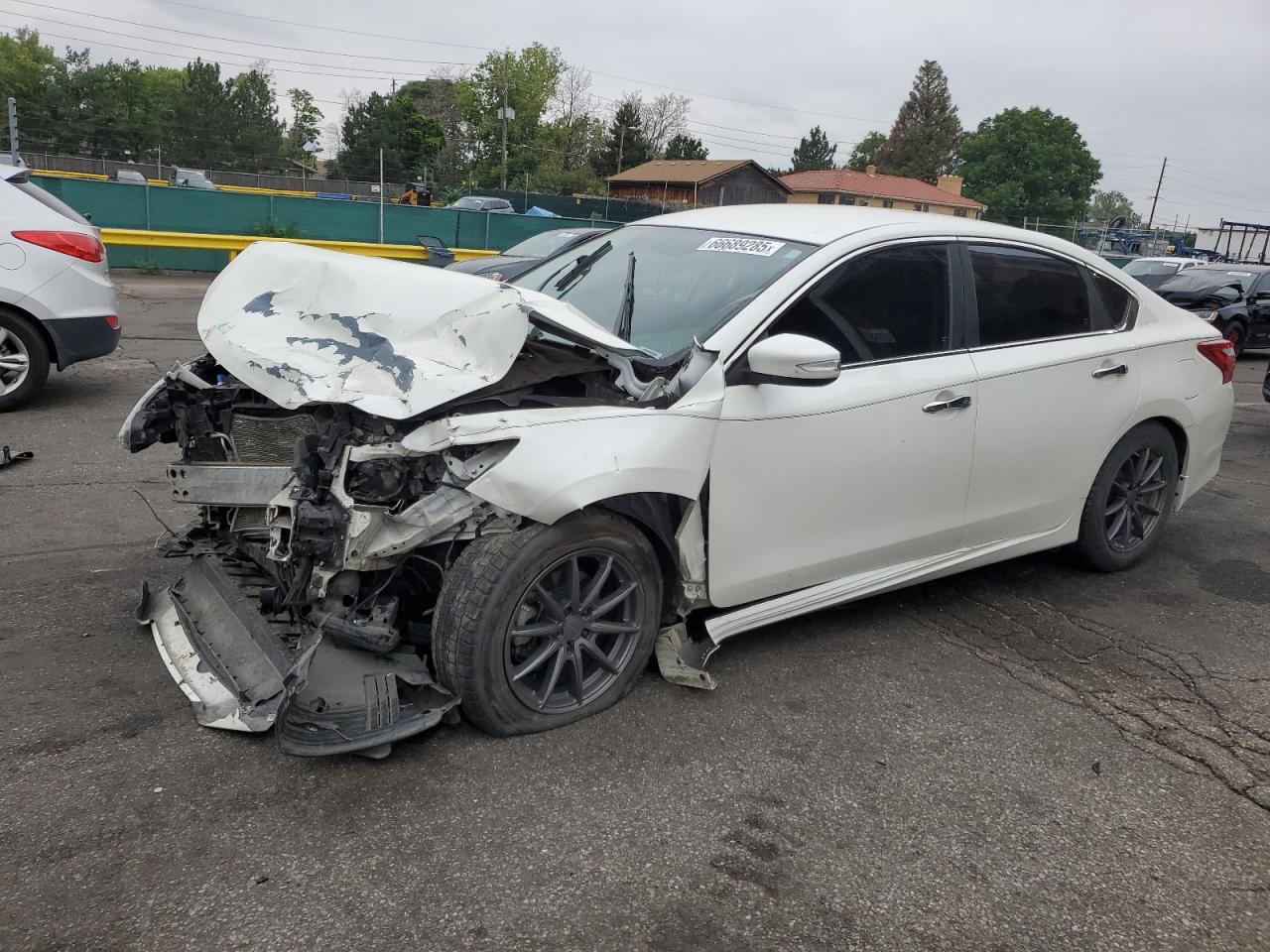 Nissan Altima 2.5 Image 1