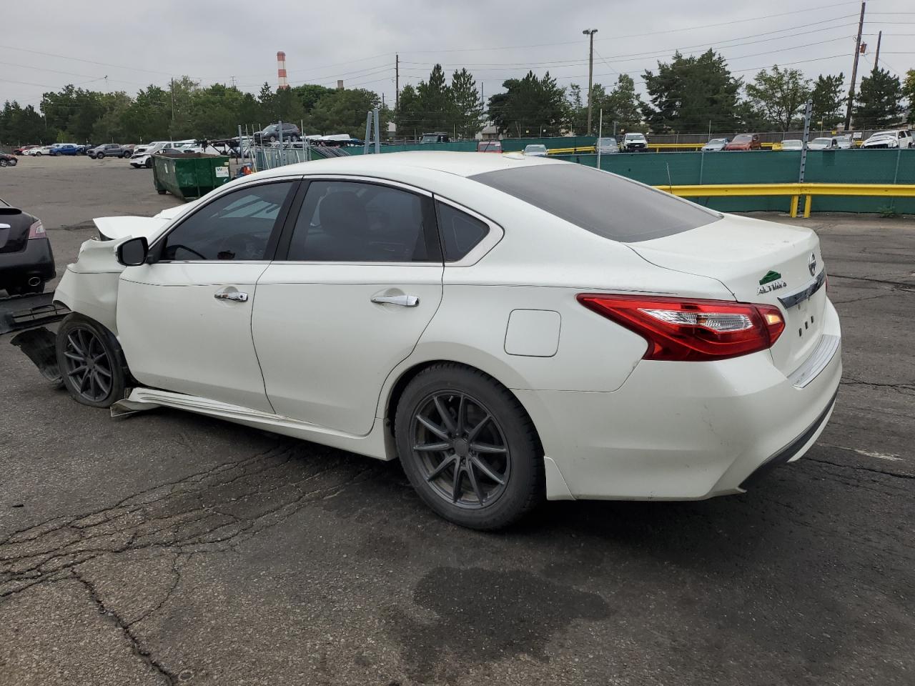 Nissan Altima 2.5 Image 8