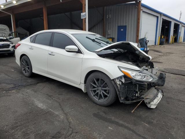 Nissan Altima 2.5 Image 5