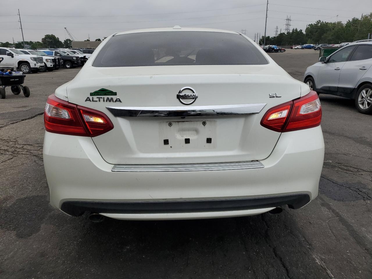 Nissan Altima 2.5 Image 4