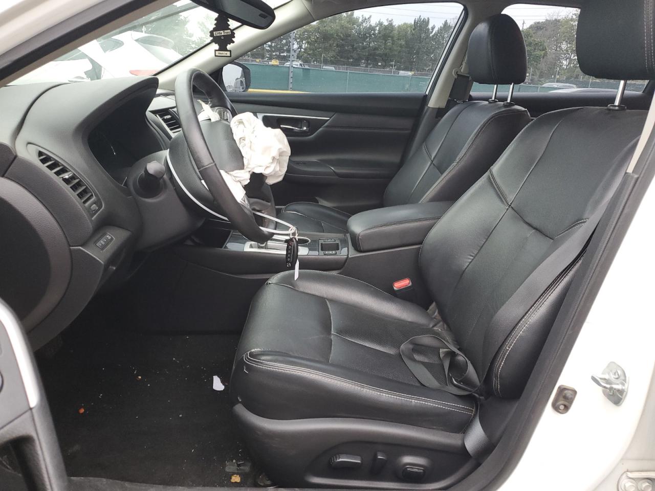 Nissan Altima 2.5 Image 3