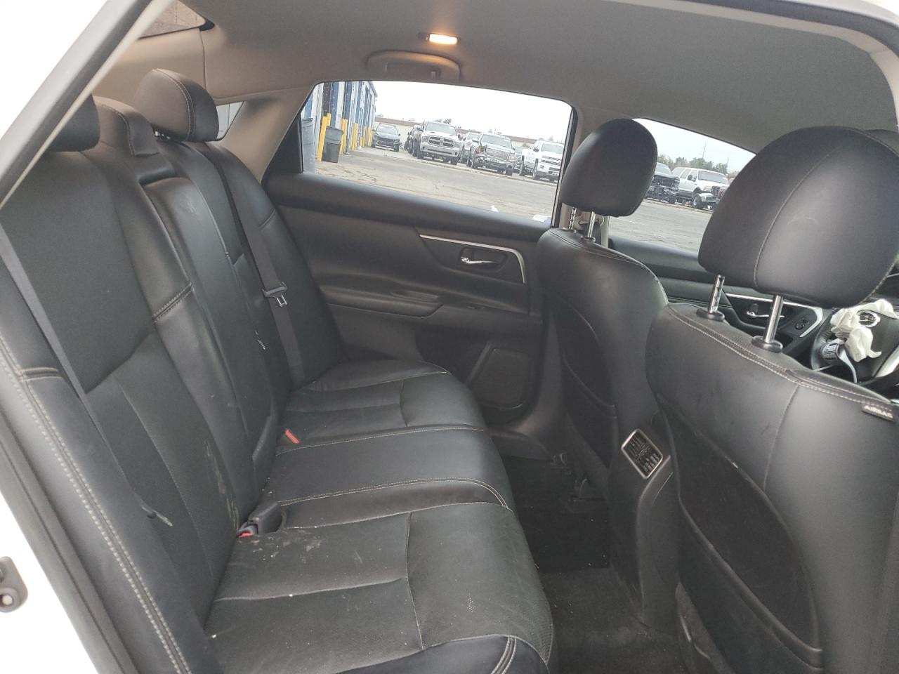 Nissan Altima 2.5 Image 11