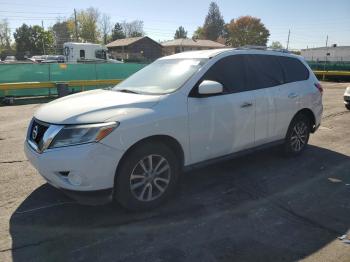  Salvage Nissan Pathfinder
