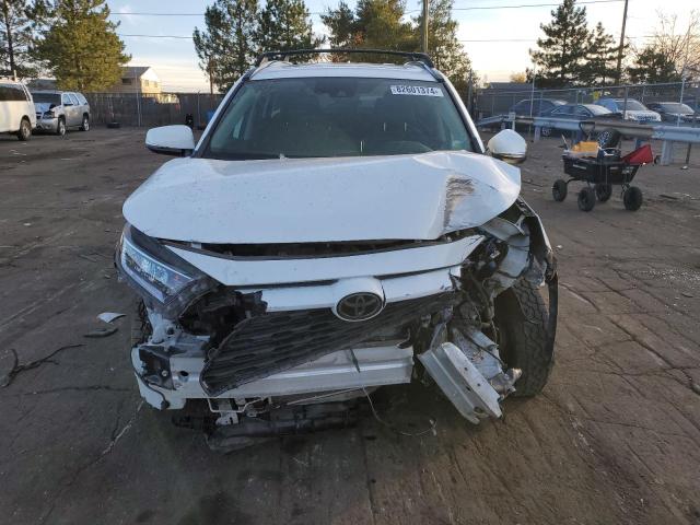 Toyota RAV4 Xle Image 8