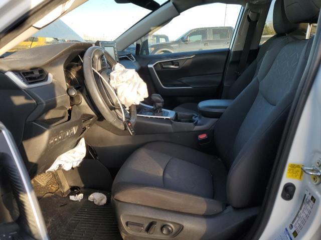 Toyota RAV4 Xle Image 9