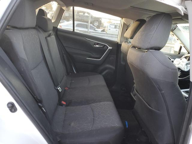 Toyota RAV4 Xle Image 4