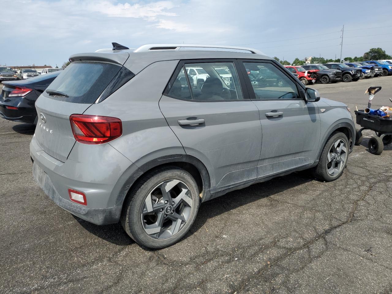 Hyundai VENUE Sel Image 3