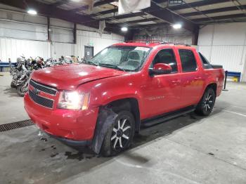  Salvage Chevrolet Avalanche