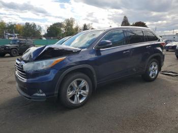  Salvage Toyota Highlander