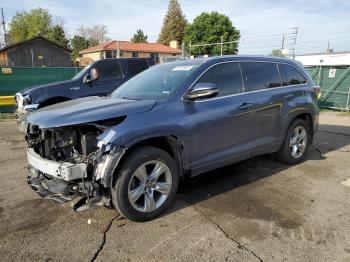  Salvage Toyota Highlander