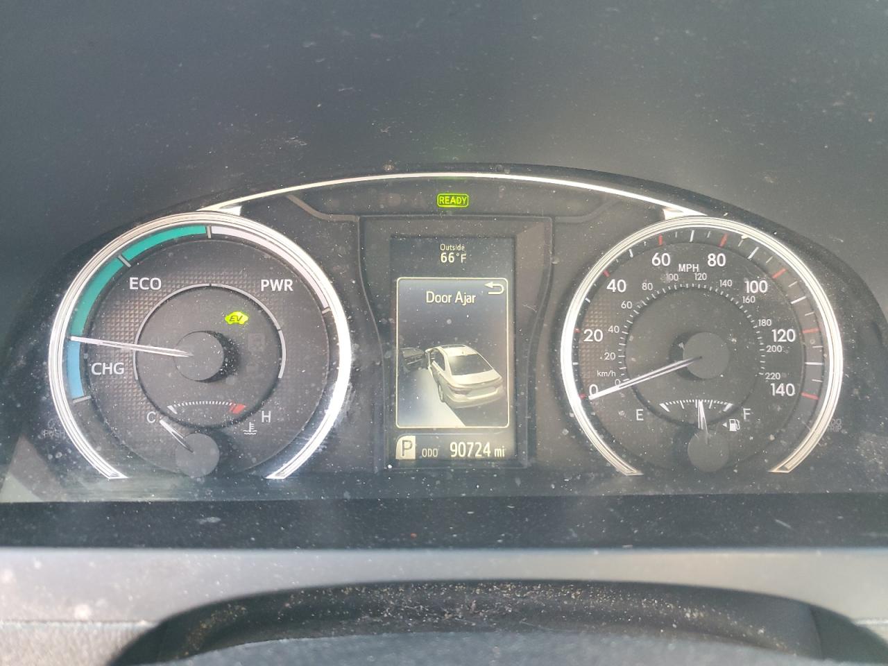 Toyota Camry Hybrid Image 12