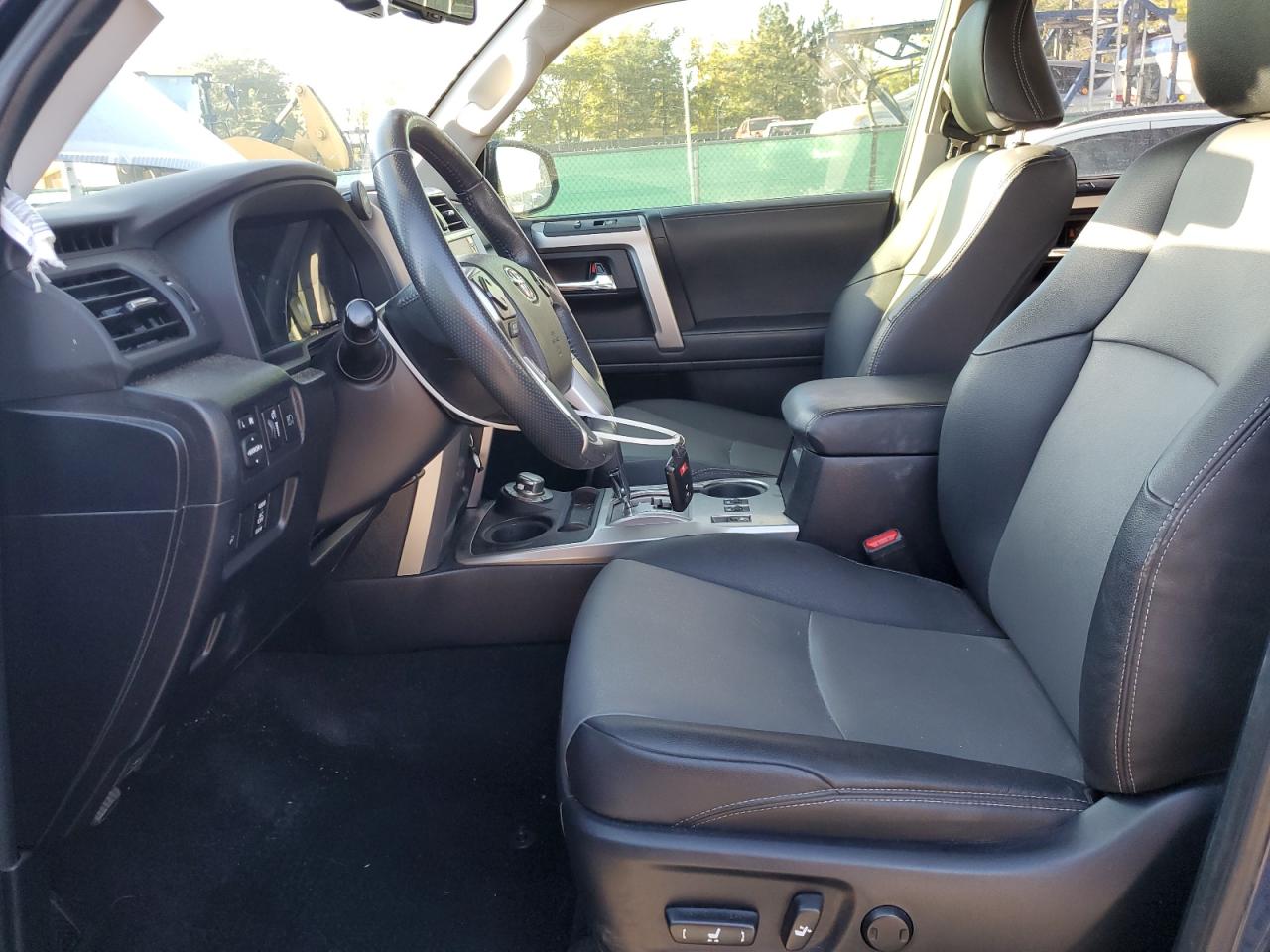 Toyota 4Runner Sr5/sr5 Premium Image 4