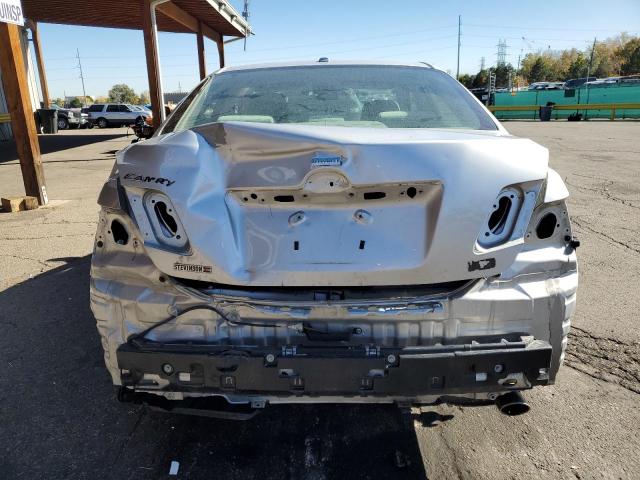 Toyota Camry Hybrid Image 6