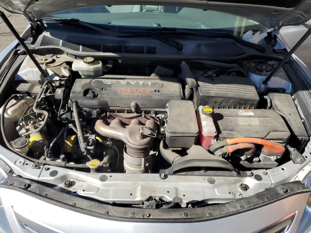 Toyota Camry Hybrid Image 12