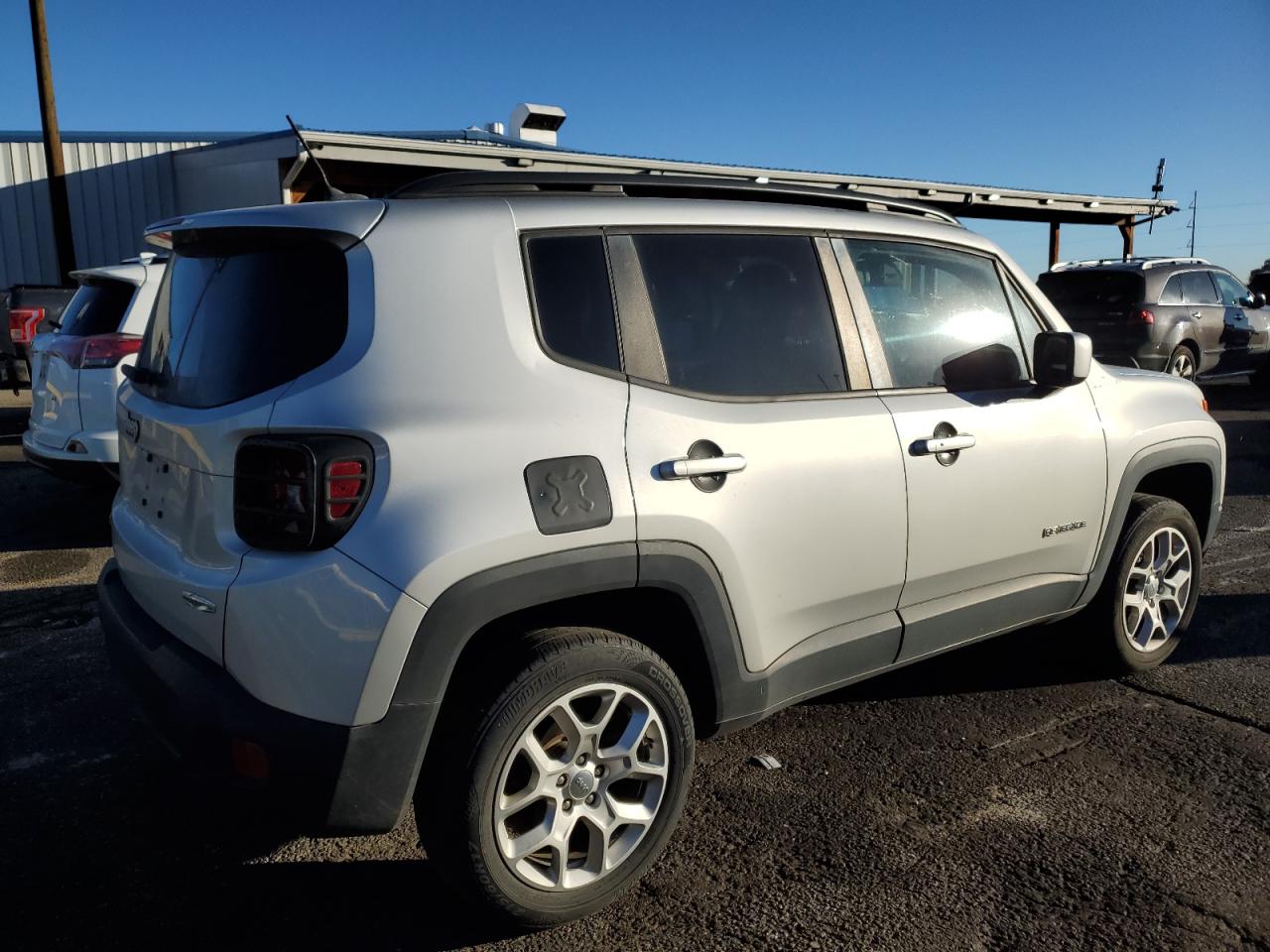Jeep Renegade Latitude Image 2