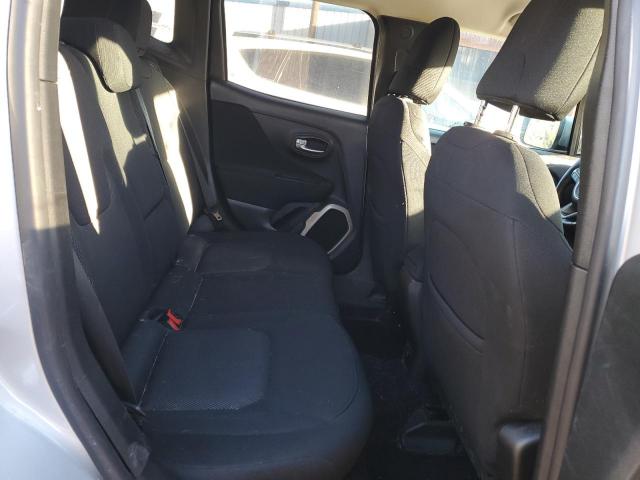 Jeep Renegade Latitude Image 3