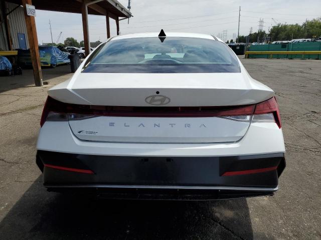 Hyundai ELANTRA Sel Image 12