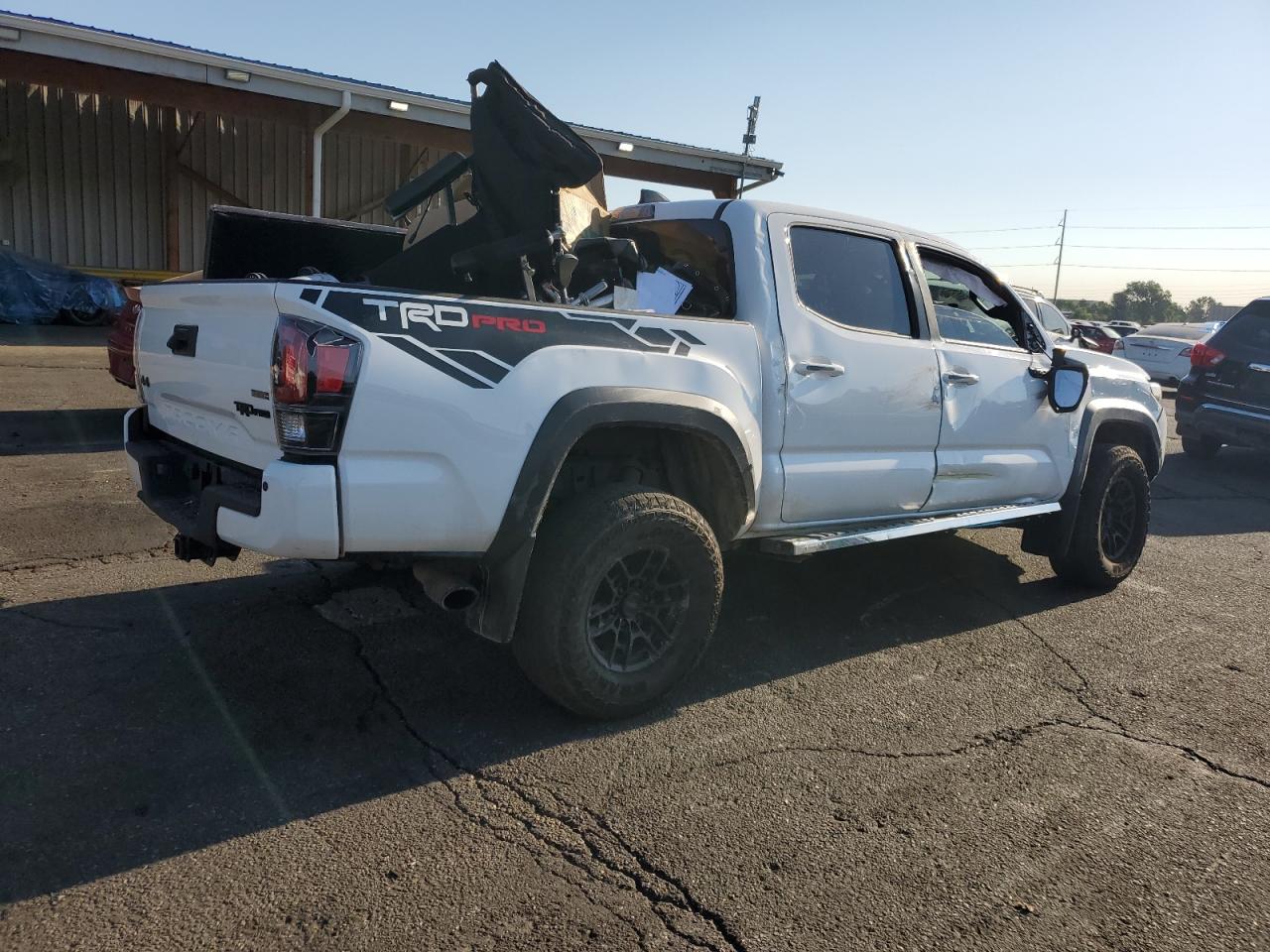 Toyota Tacoma Double Cab Image 2