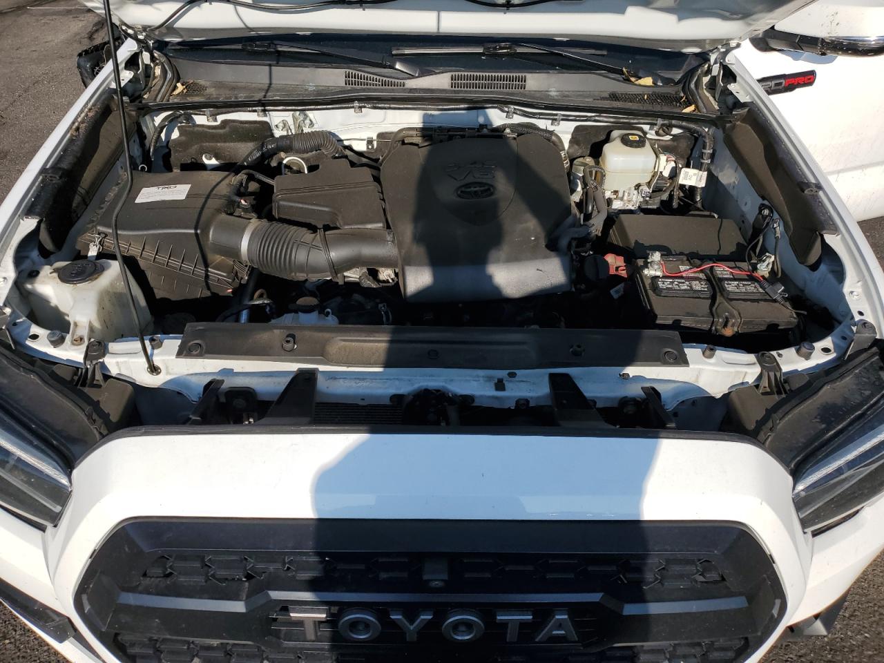 Toyota Tacoma Double Cab Image 11