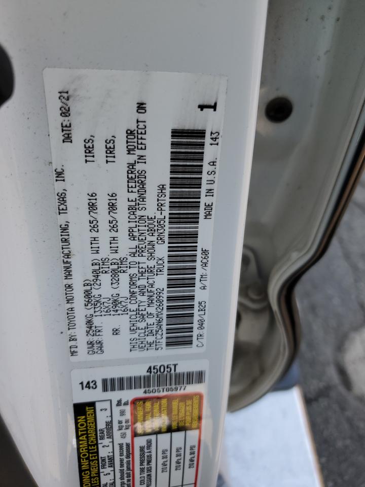 Toyota Tacoma Double Cab Image 9