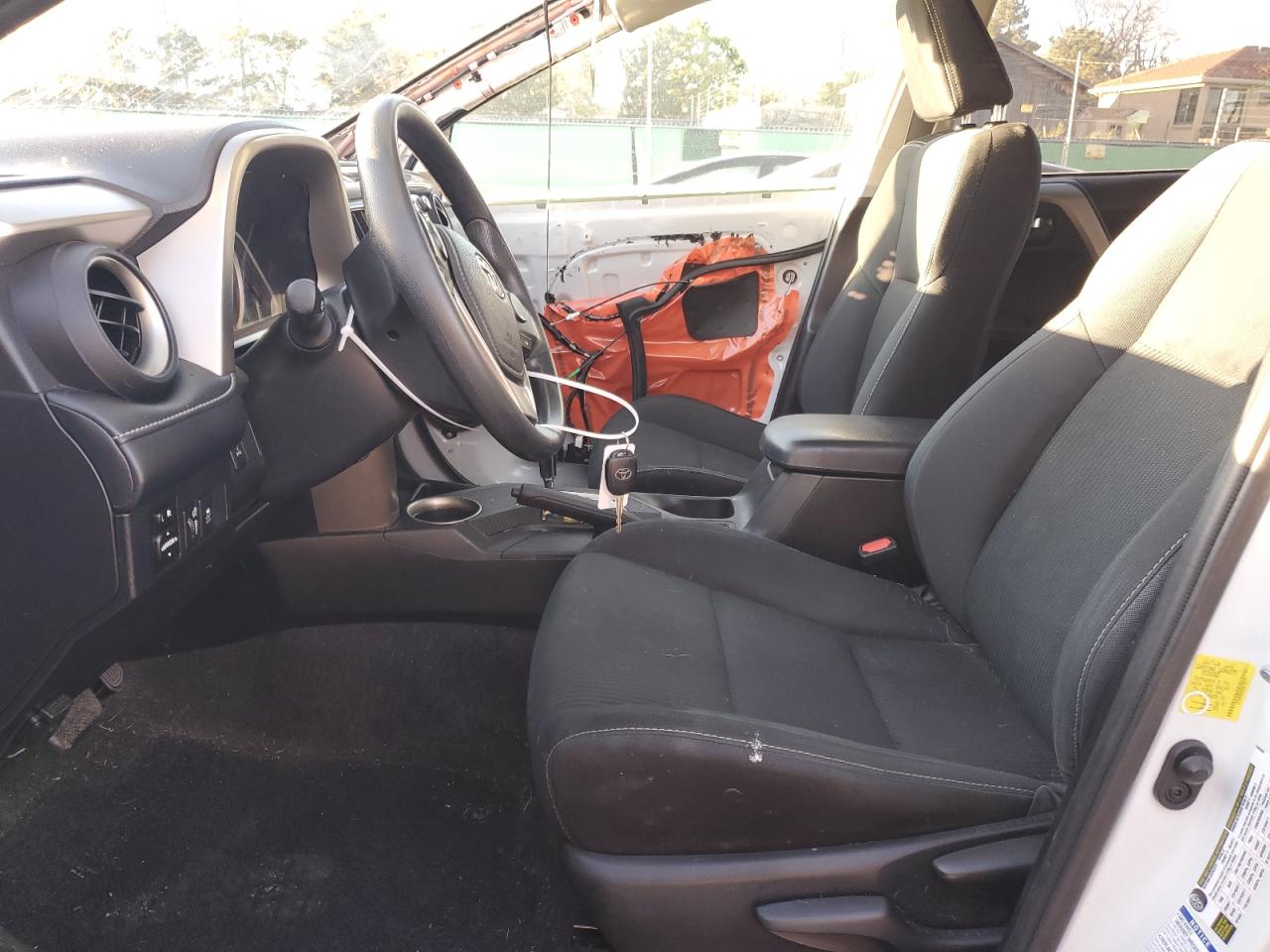 Toyota RAV4 Xle Image 8