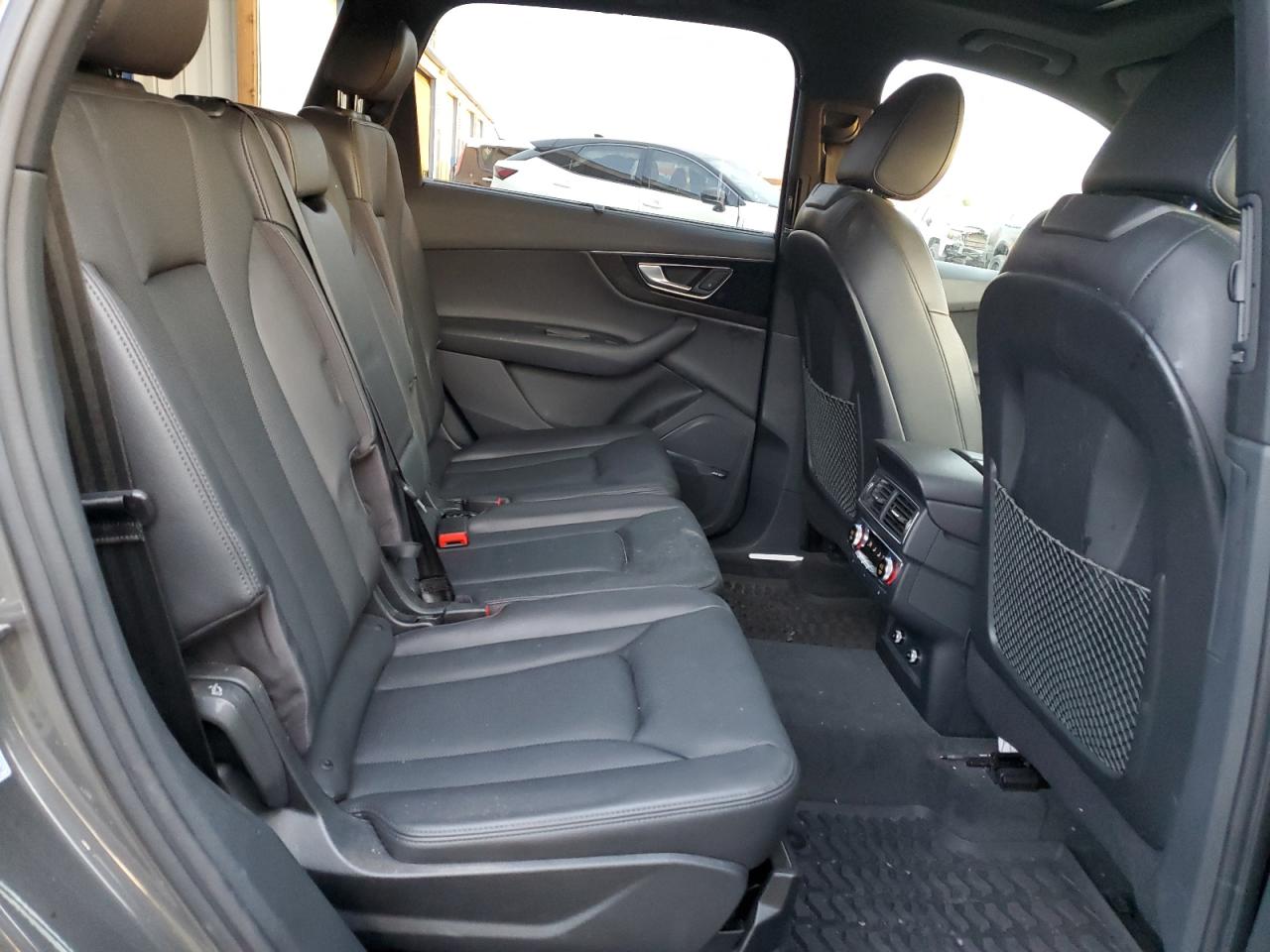 Audi Q7 Prestige Image 8