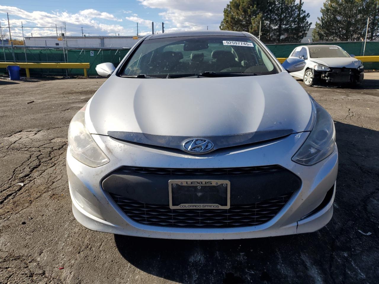 Hyundai SONATA Hybrid Image 3