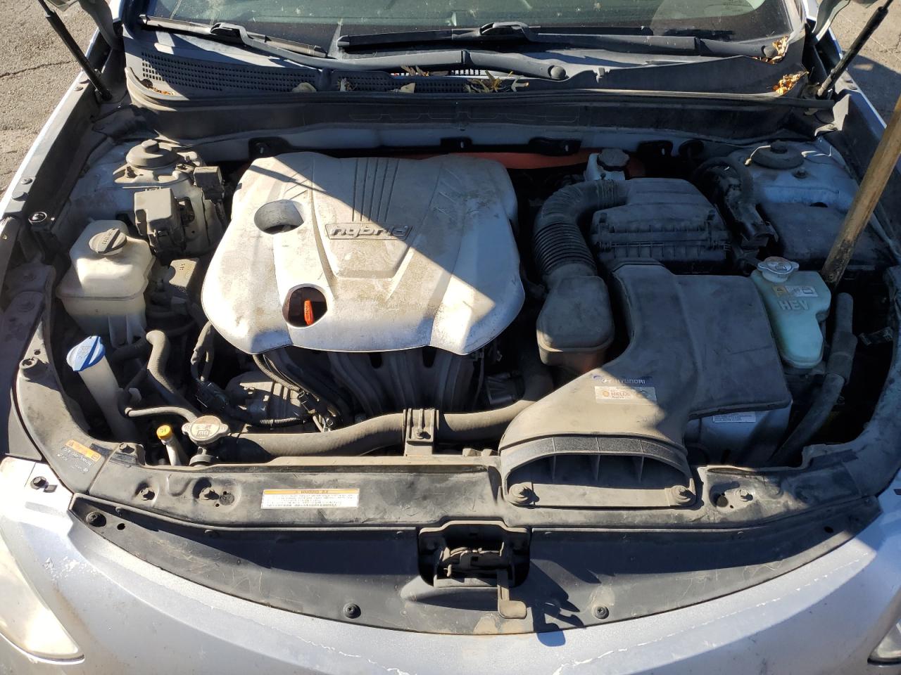 Hyundai SONATA Hybrid Image 6