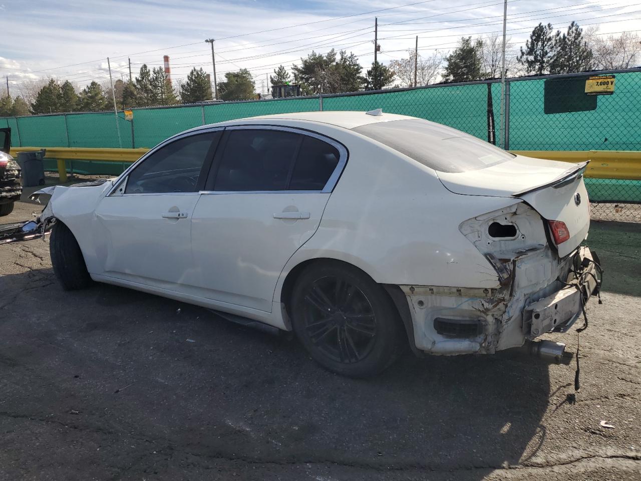 INFINITI G37 Image 2