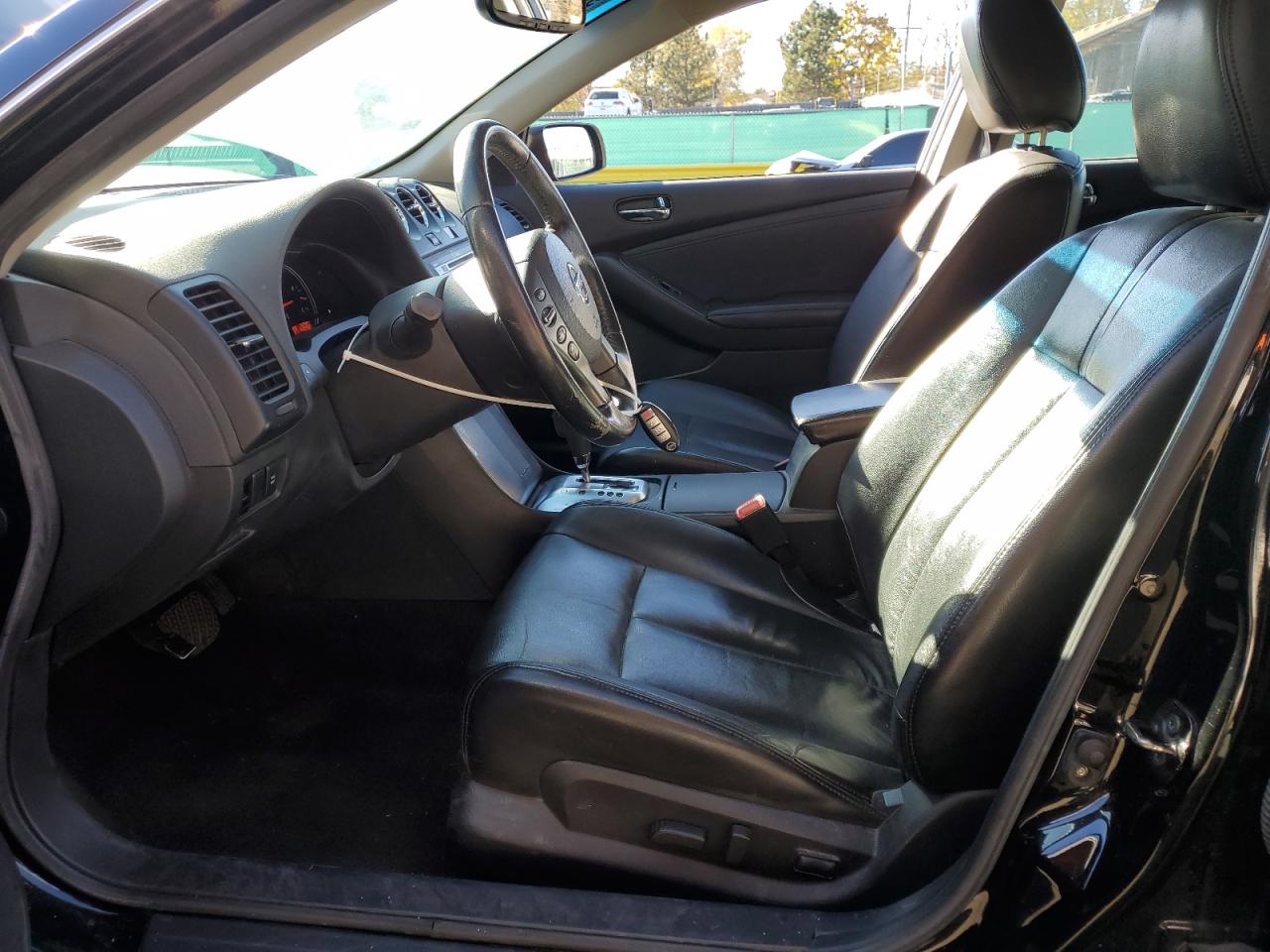 Nissan Altima Sr Image 2