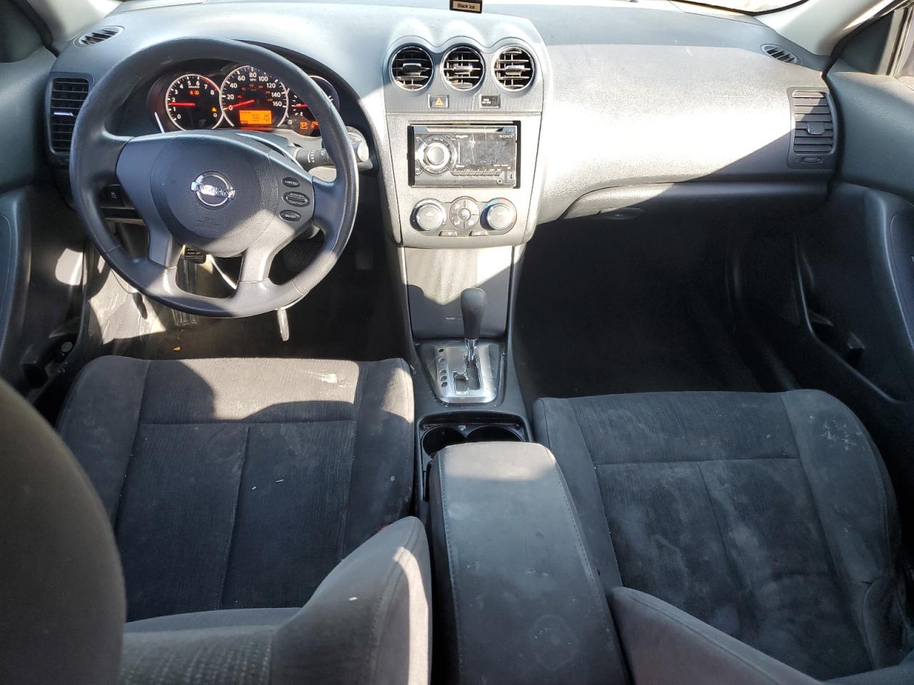 Nissan Altima Base Image 6