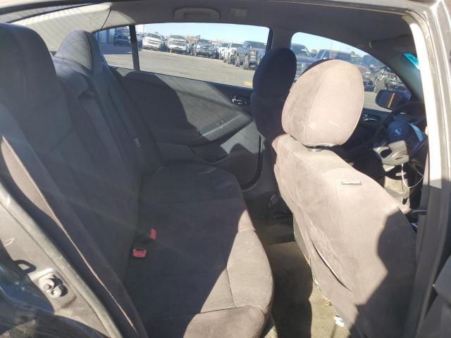 Nissan Altima Base Image 8