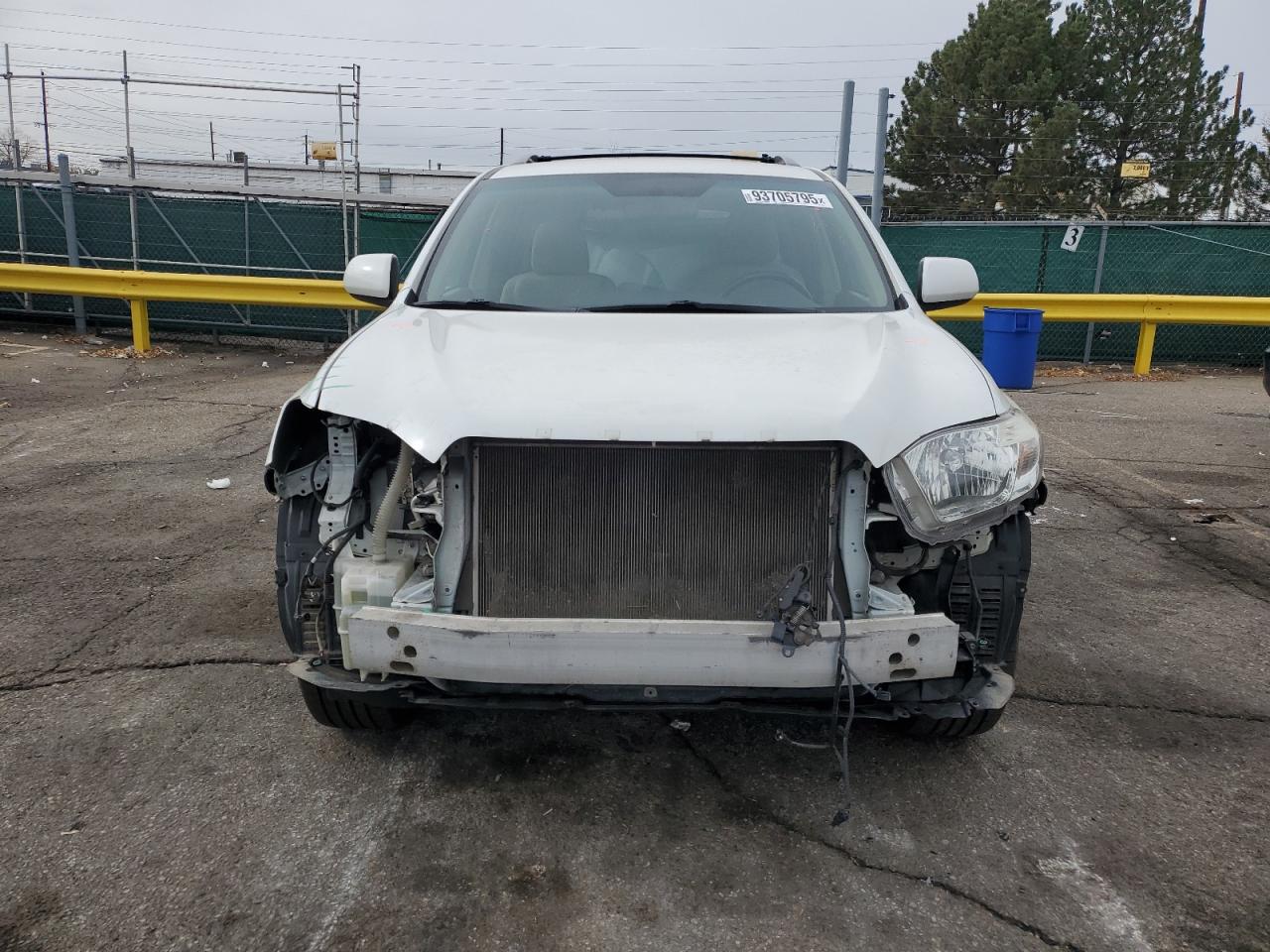 Toyota Highlander Sport Image 4