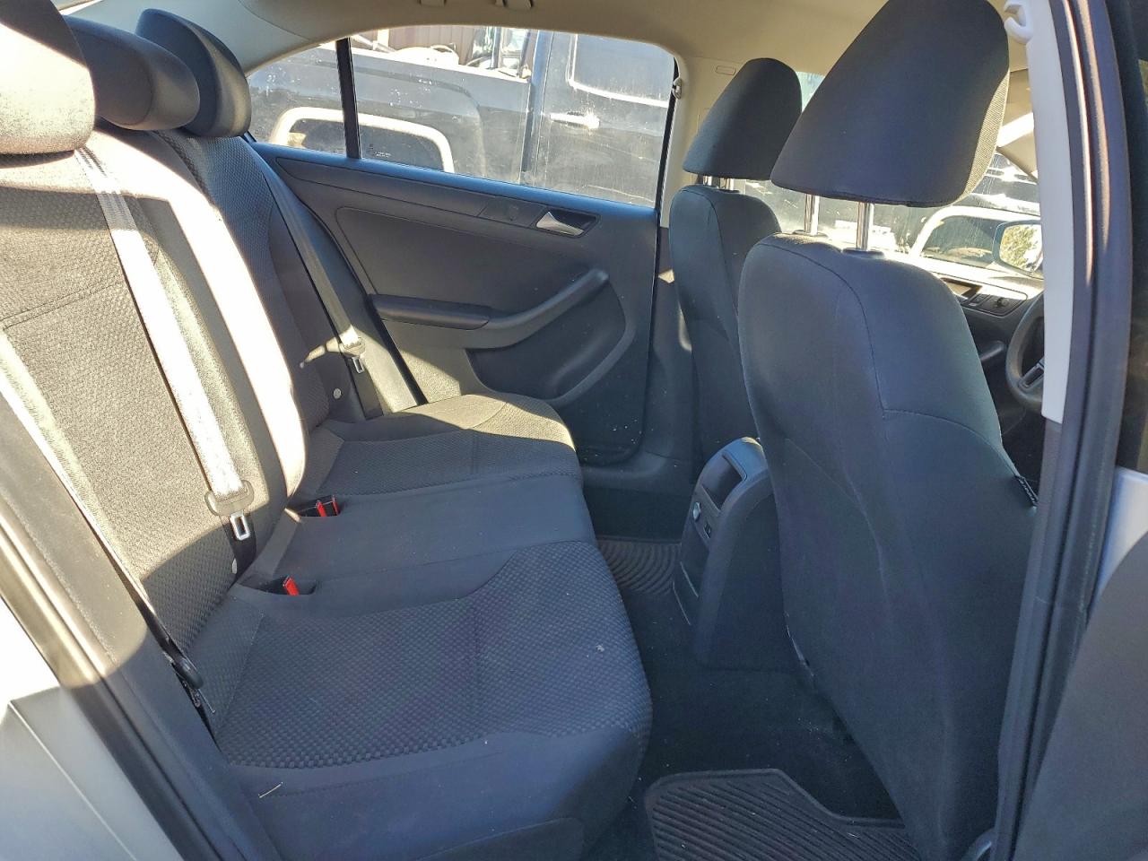 Volkswagen Jetta Base Image 8