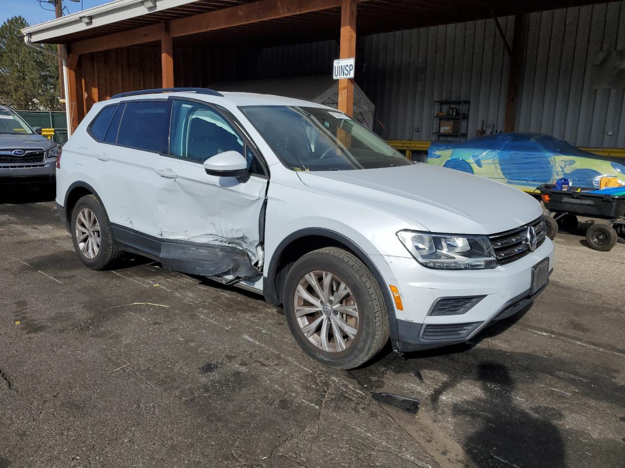 Volkswagen Tiguan S Image 12