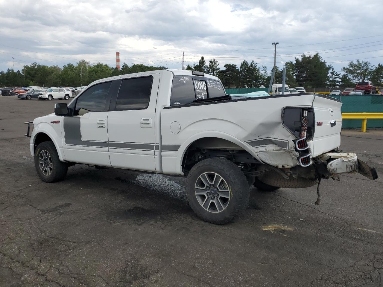 Ford F-150 Supercrew Image 12