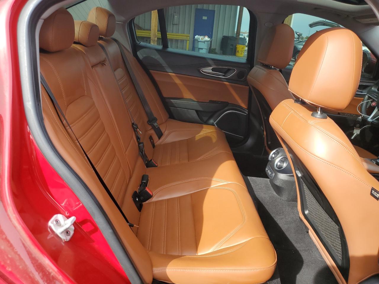 Alfa Romeo Giulia Ti Image 8