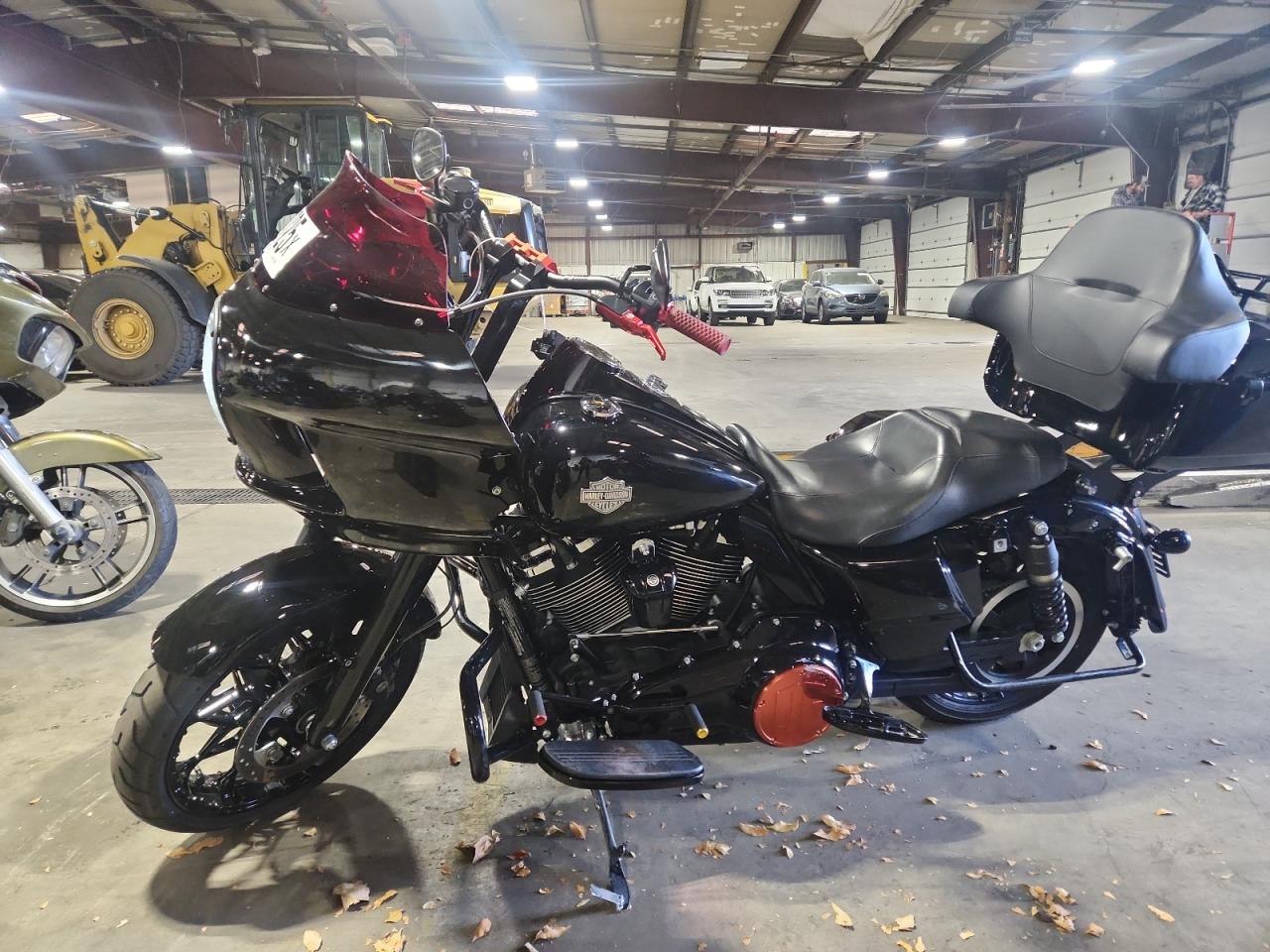 Harley-Davidson Fl Image 3