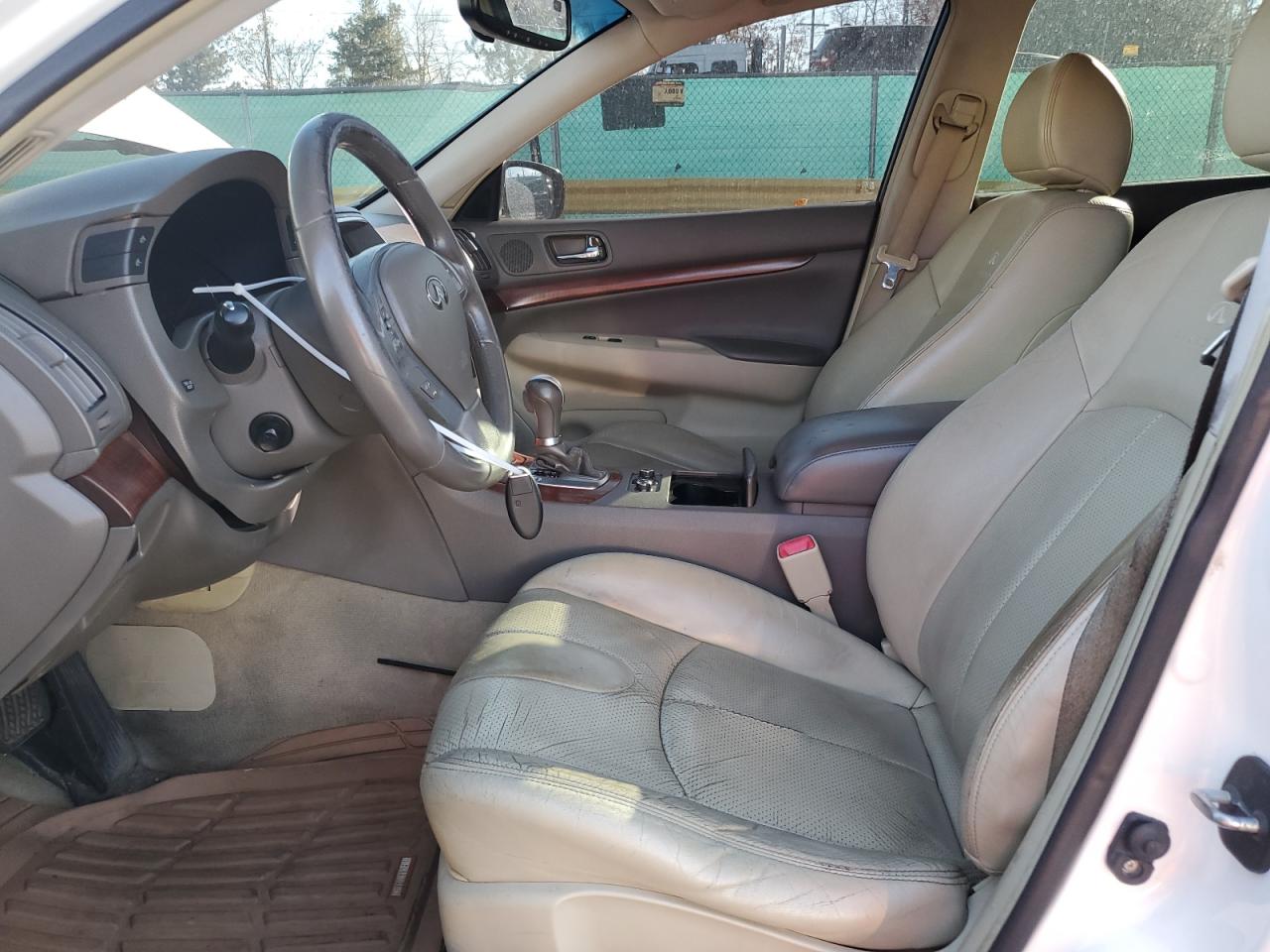 INFINITI G37 Image 5