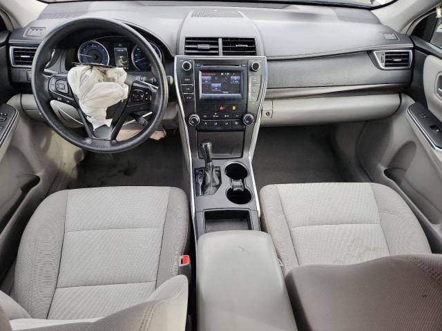 Toyota Camry Le Image 3