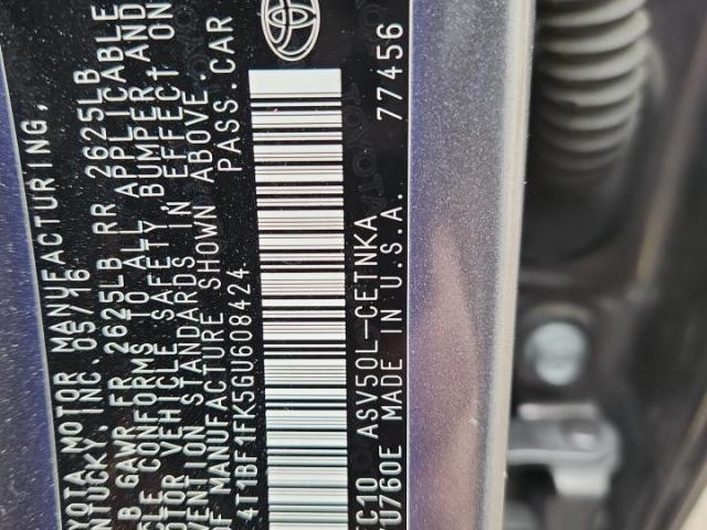 Toyota Camry Le Image 4