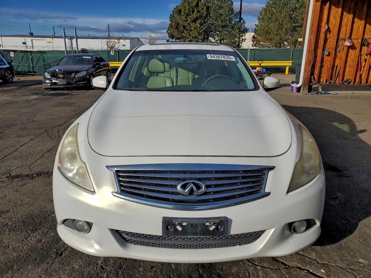 INFINITI G37 Image 9