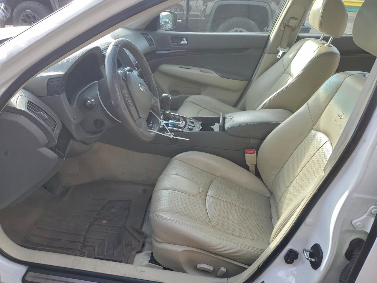 INFINITI G37 Image 6